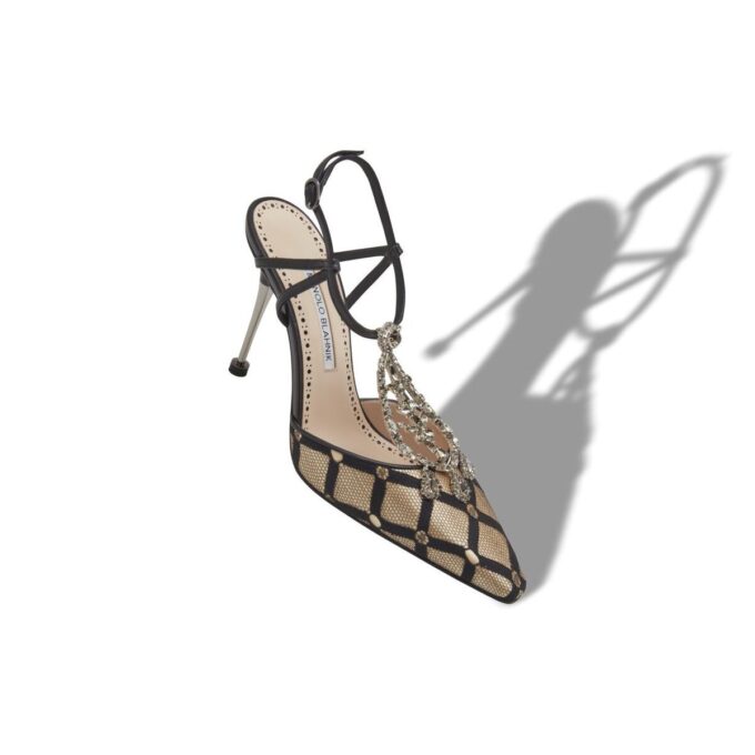 BOLERO Ljusbeige och svarta T-rem pumps i mesh BOLERO Ljusbeige och svarta T-rem pumps i mesh