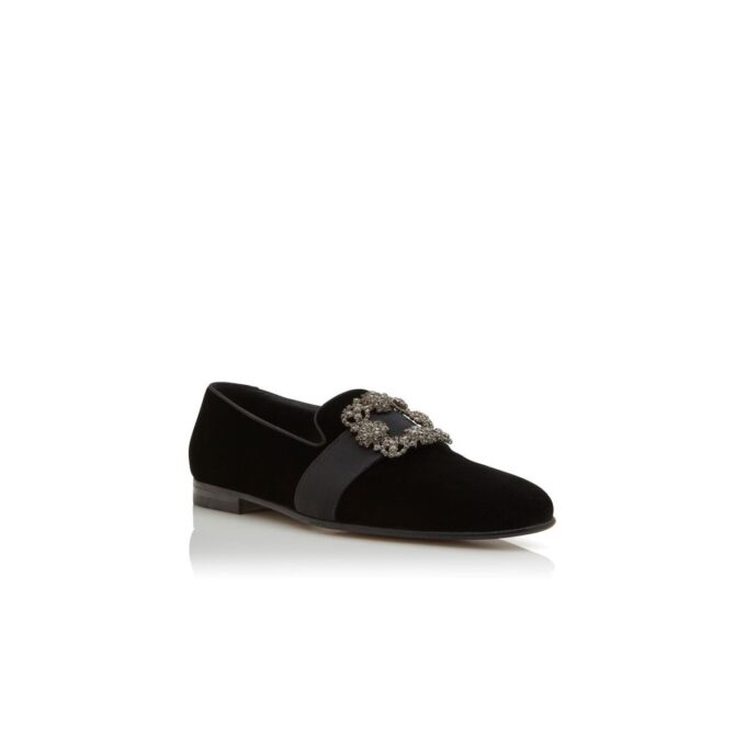 CARLTON Loafers i svart sammet med smyckesknäppe CARLTON Loafers i svart sammet med smyckesknäppe