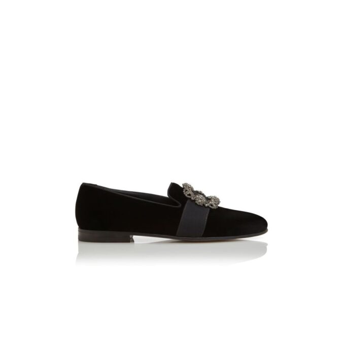 CARLTON Loafers i svart sammet med smyckesknäppe CARLTON Loafers i svart sammet med smyckesknäppe