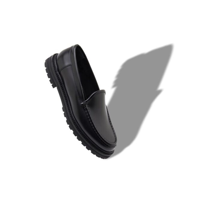 DINERALO Loafers i svart kalvskinn DINERALO Loafers i svart kalvskinn