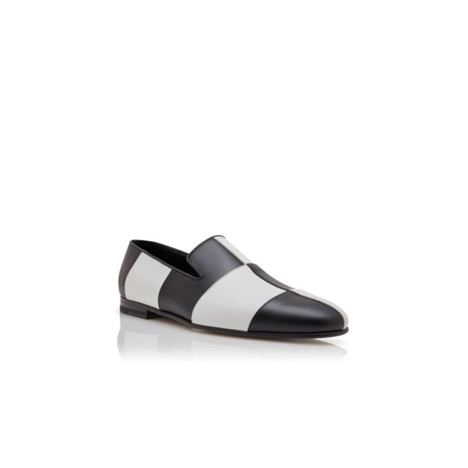 GAULA Loafers i svart och vitt kalvskinn GAULA Loafers i svart och vitt kalvskinn