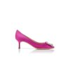 Hangisi 50 Pumps i fuchsiafärgad satin med smyckespänne Hangisi 50 Pumps i fuchsiafärgad satin med smyckespänne