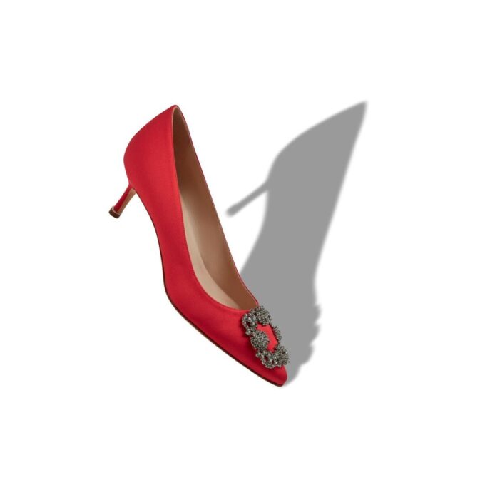 Hangisi 50 Röda satin pumps med spännen Hangisi 50 Röda satin pumps med spännen