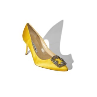 Hangisi 70 Gula satin pumps med spännen