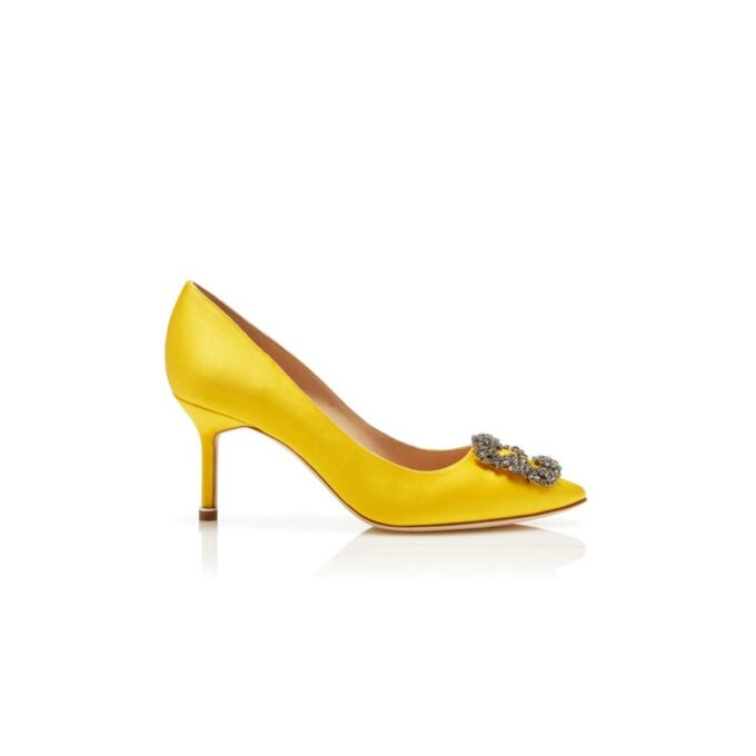 Hangisi 70 Gula satin pumps med spännen Hangisi 70 Gula satin pumps med spännen
