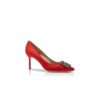 Hangisi 70 Röda pumps i satin med smyckespänne Hangisi 70 Röda pumps i satin med smyckespänne