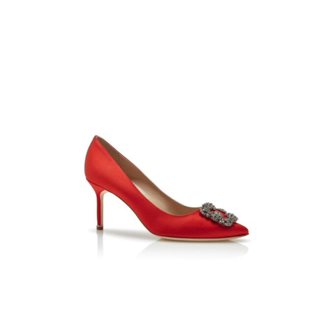 Hangisi 70 Röda pumps i satin med smyckespänne Hangisi 70 Röda pumps i satin med smyckespänne