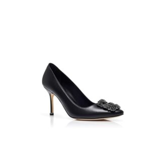 Hangisi 90 Svarta pumps i läder med smyckesknäppe
