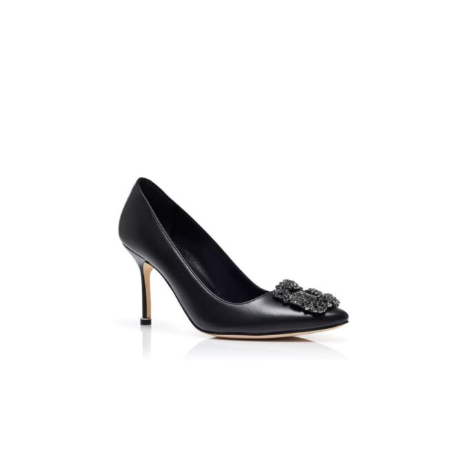 Hangisi 90 Svarta pumps i läder med smyckesknäppe Hangisi 90 Svarta pumps i läder med smyckesknäppe
