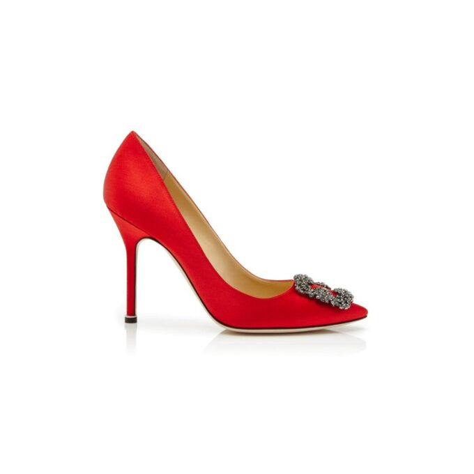 Hangisi Röda satin pumps med spännen