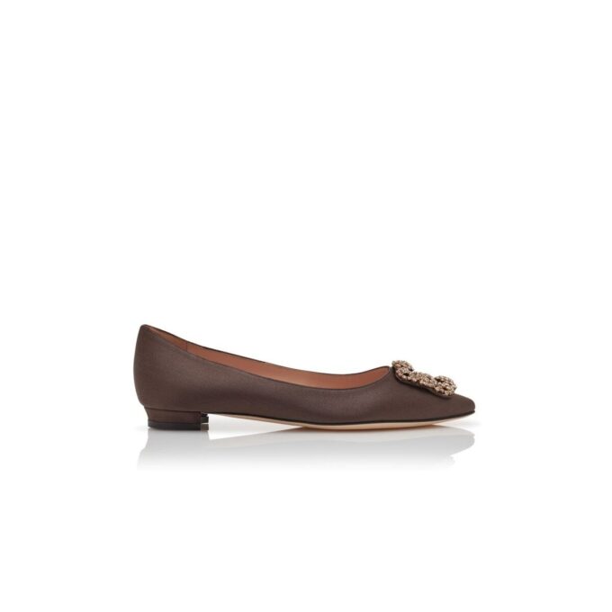 Hangisiflat Bruna platta pumps i satin med smyckespänne