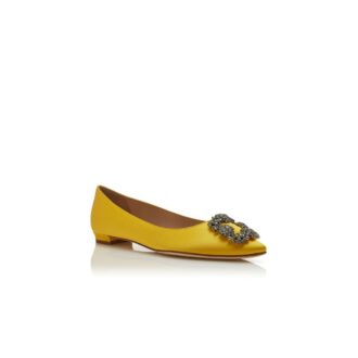 Hangisiflat Gula platta pumps i satin med smyckespänne