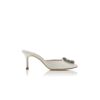 Hangisimu Off-White satinmules med smyckesknäppe Hangisimu Off-White satinmules med smyckesknäppe
