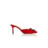 Hangisimu Röda mules i satin med smyckesknäppe Hangisimu Röda mules i satin med smyckesknäppe