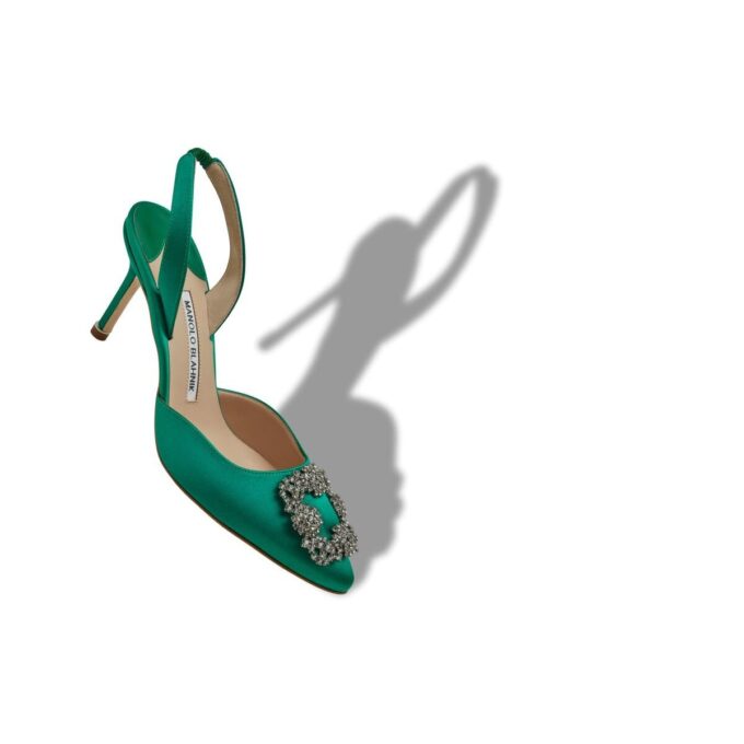 HANGISLI Gröna satinpumps med smyckesspänne och slingback HANGISLI Gröna satinpumps med smyckesspänne och slingback