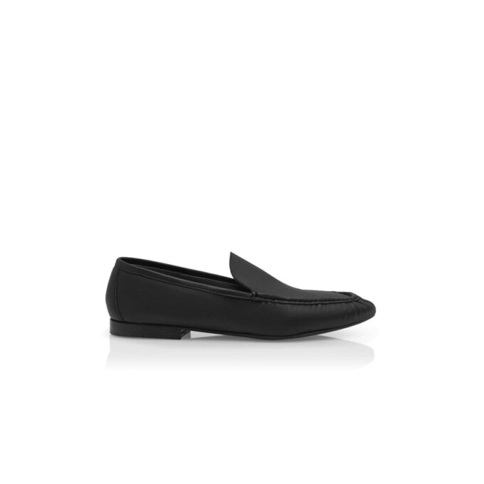 LEONDO Loafers i svart kalvskinn LEONDO Loafers i svart kalvskinn