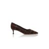 MARENPLA Mörkbruna pumps i mocka med korsade detaljer MARENPLA Mörkbruna pumps i mocka med korsade detaljer
