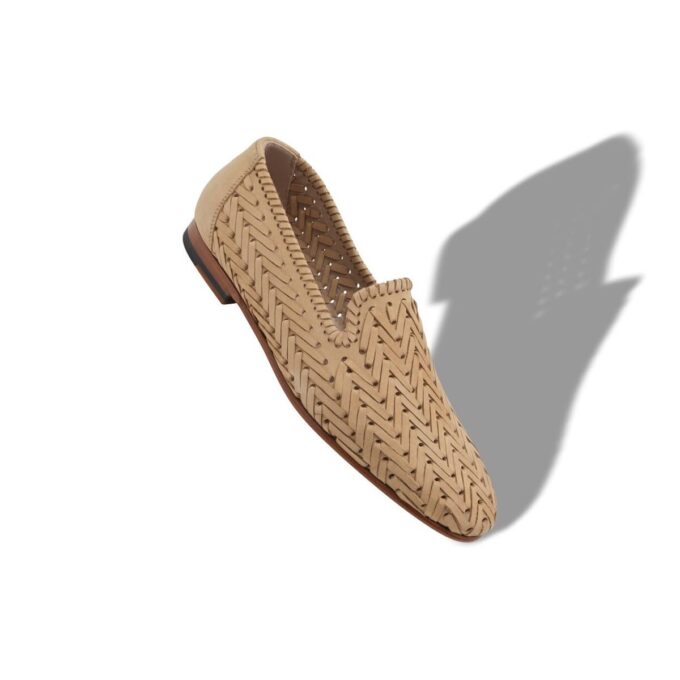 MARIO Ljusbruna loafers i vävd nubuck MARIO Ljusbruna loafers i vävd nubuck