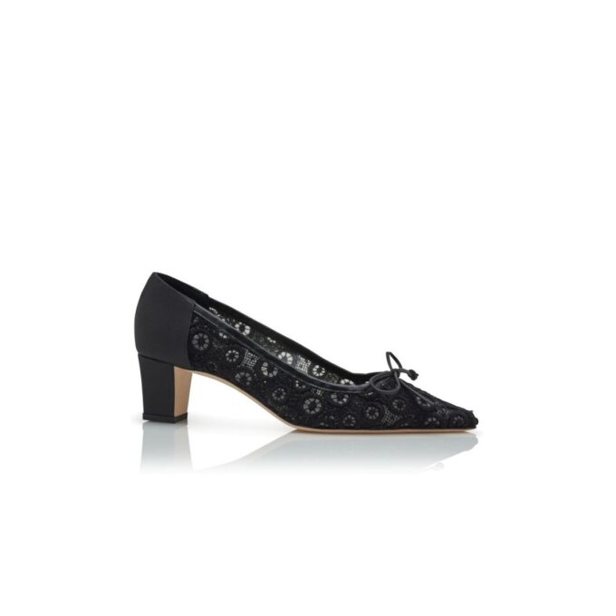 MARTEBAL Svarta pumps med spets och rosett MARTEBAL Svarta pumps med spets och rosett