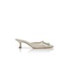 MAYSALE BRIDAL Mules i krämfärgad crepe de chine med spännen MAYSALE BRIDAL Mules i krämfärgad crepe de chine med spännen