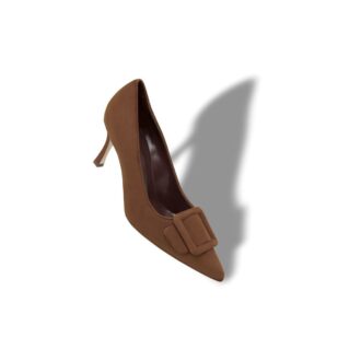 Maysalepump 70 Bruna pumps i mocka med spänne Maysalepump 70 Bruna pumps i mocka med spänne