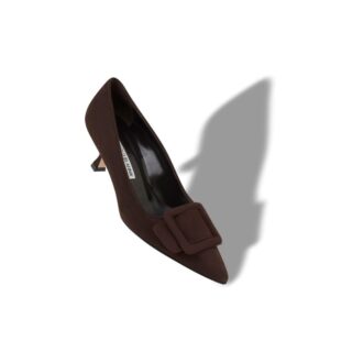 Maysalepump Mörkbruna pumps i mocka med spänne Maysalepump Mörkbruna pumps i mocka med spänne