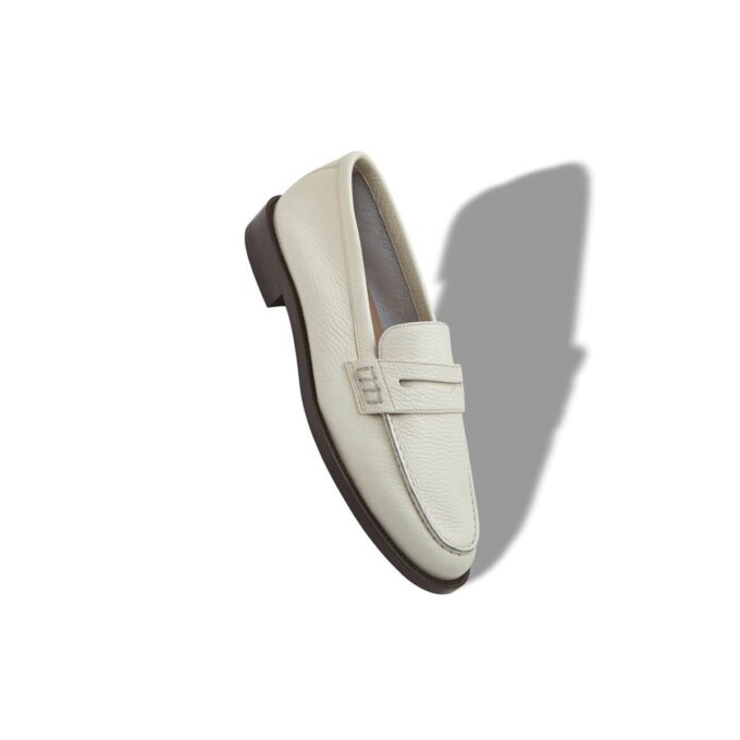 PERRY Vita pennyloafers i kalvskinn PERRY Vita pennyloafers i kalvskinn