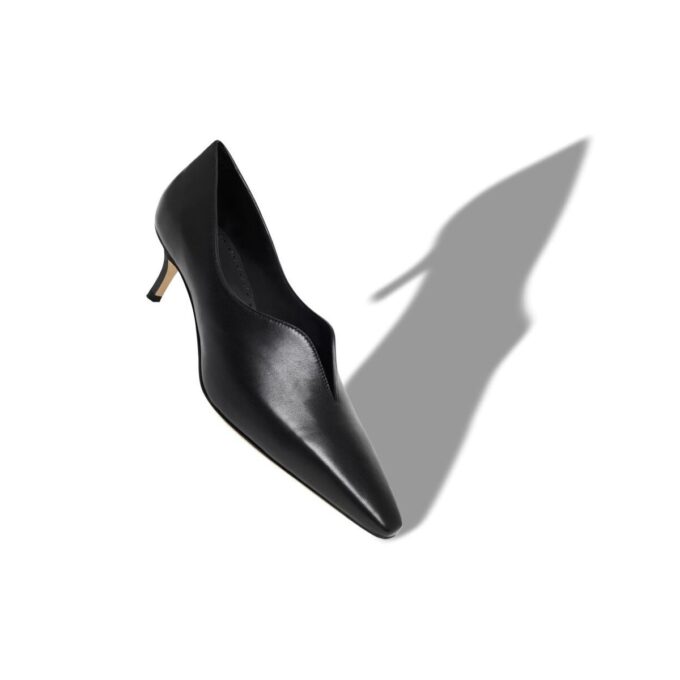 SOKOSO Svarta pumps i nappaläder