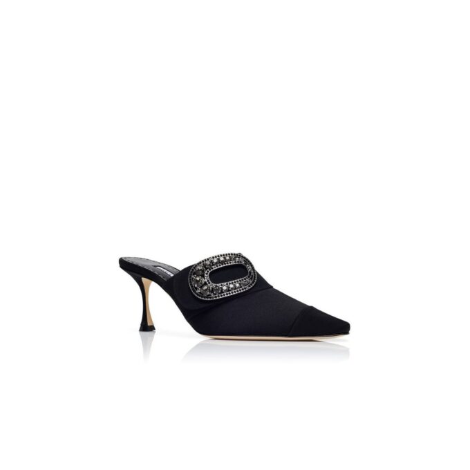 TULA Svarta mules i satin med smyckesdetaljer och spänne TULA Svarta mules i satin med smyckesdetaljer och spänne